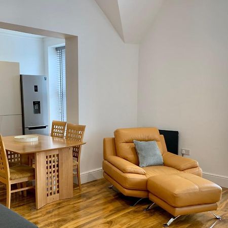 Lytham St Annes, A Spacious, High End, One Bedroomed Apartment 5 מראה חיצוני תמונה