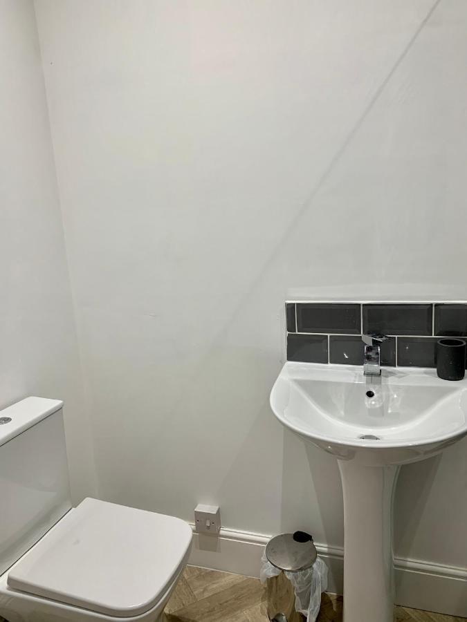 Lytham St Annes, A Spacious, High End, One Bedroomed Apartment 5 מראה חיצוני תמונה